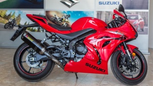 Euro Sumar Vredan poklon uz Suzuki motocikle