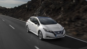 Najprodavaniji Nissan LEAF samo godinu dana od predstavljanja dobija sve pohvale širom Evrope