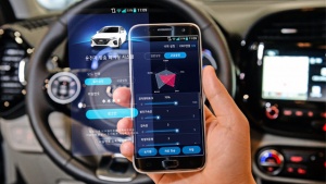 Kia predstavlja tehnologiju prilagođavanja performansi električnih vozila pomoću pametnih telefona