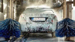ADAC: Da li zimi treba ići u auto perionice?
