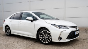Testirali smo - Toyota Corolla Sedan 1.5 e-CVT