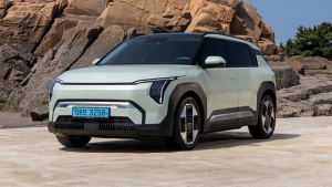 Kia EV3 pobednik u klasi kompaktnih SUV-ova i finalista izbora za ženski svetski auto godine 2025.