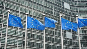 Revizija EU pravila o bezbednosti saobraćaja: Novi tehnički pregledi i izuzimanje mopeda do 125 kubika