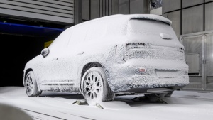 Zašto nam Mercedes-Benz otkriva novi GLB fotografijama iz vazdušnog tunela?