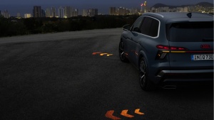 Novi Audi Q7 - svetleća magija (VIDEO)